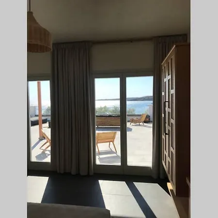 La Vela. Sea Front With 100m Veranda Apartman *
