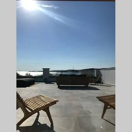 Apartman La Vela. Sea Front With 100m Veranda *