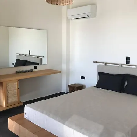Apartman La Vela. Sea Front With 100m Veranda *