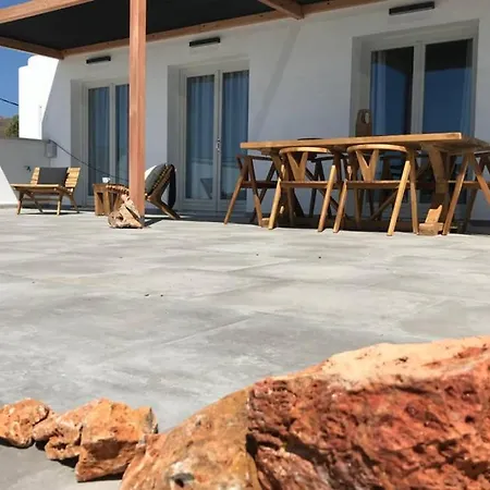 La Vela. Sea Front With 100m Veranda *