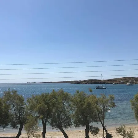 Apartman La Vela. Sea Front With 100m Veranda Párosz